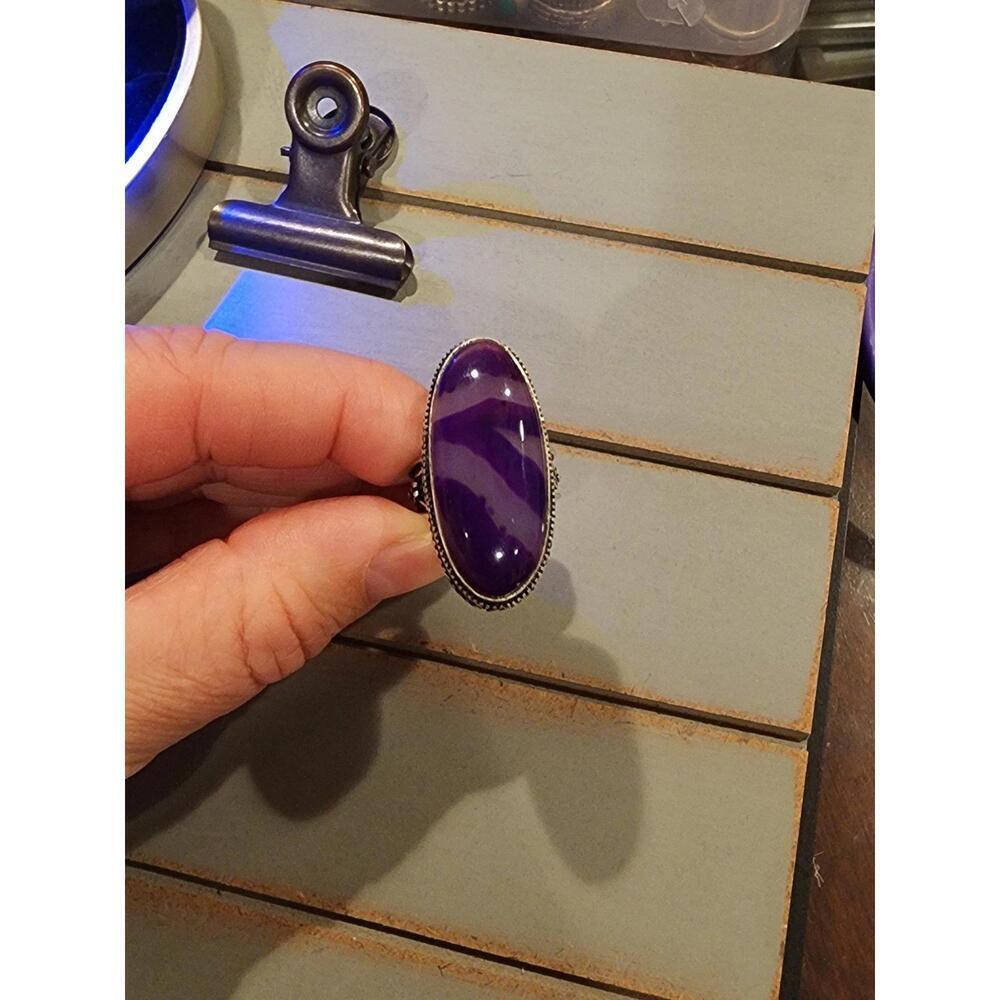 Size 8- 925 silver ring - purple striped agate - Picture 6 of 12